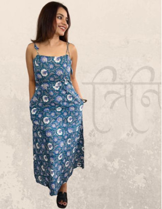Noodle strap Maxi Dress